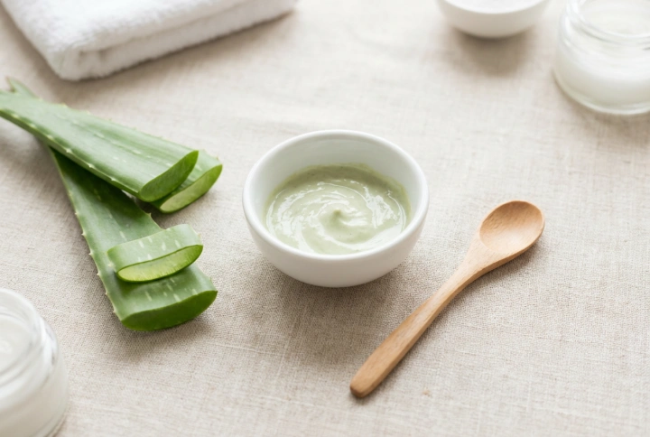 Masque à l'aloe vera apaisant : comment le préparer et l'utiliser en toute sécurité
