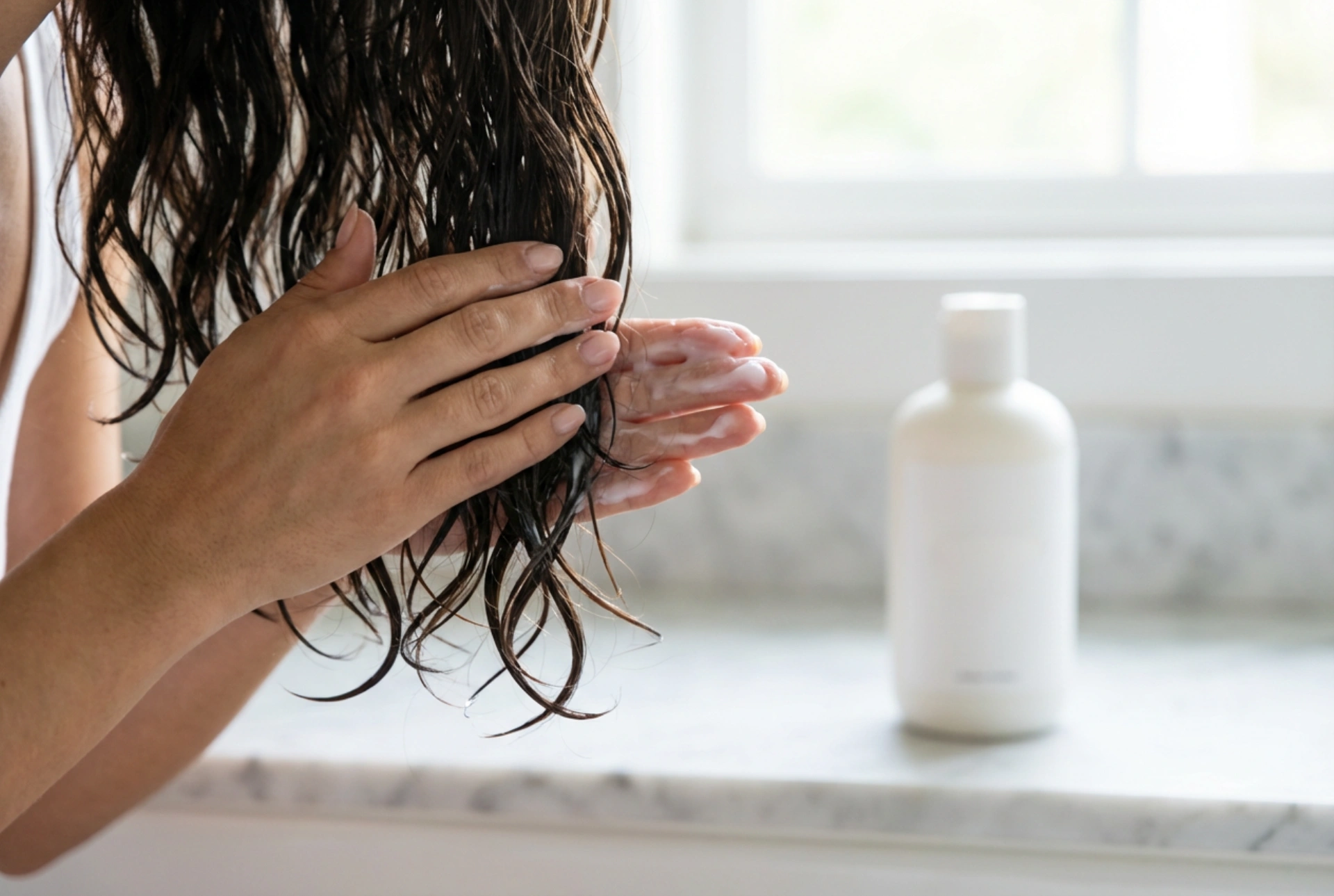 Comment utiliser un après-shampooing à la kératine : pour qui et comment l'appliquer