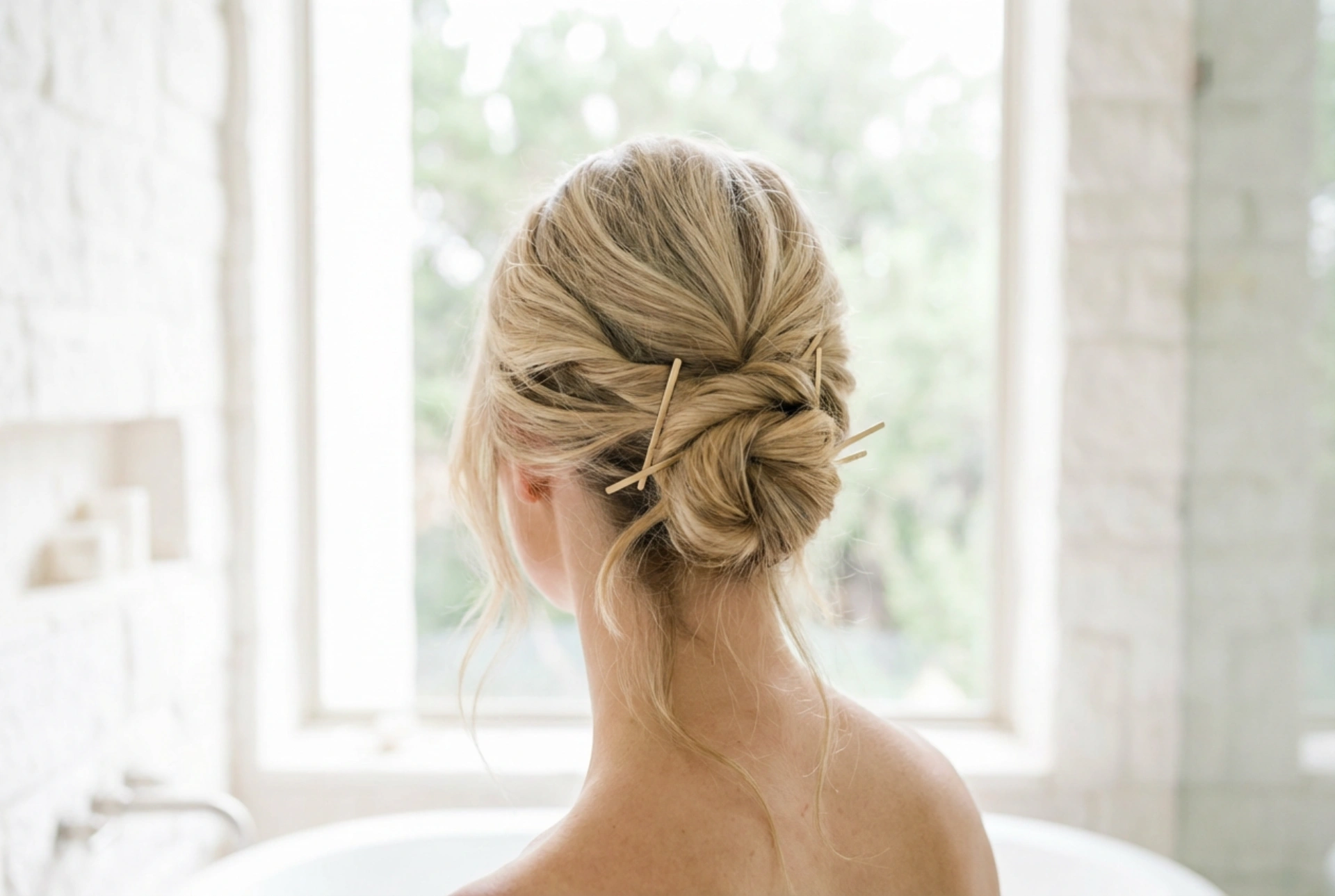 Chignons délicats : constructions simples, fixation et durabilité