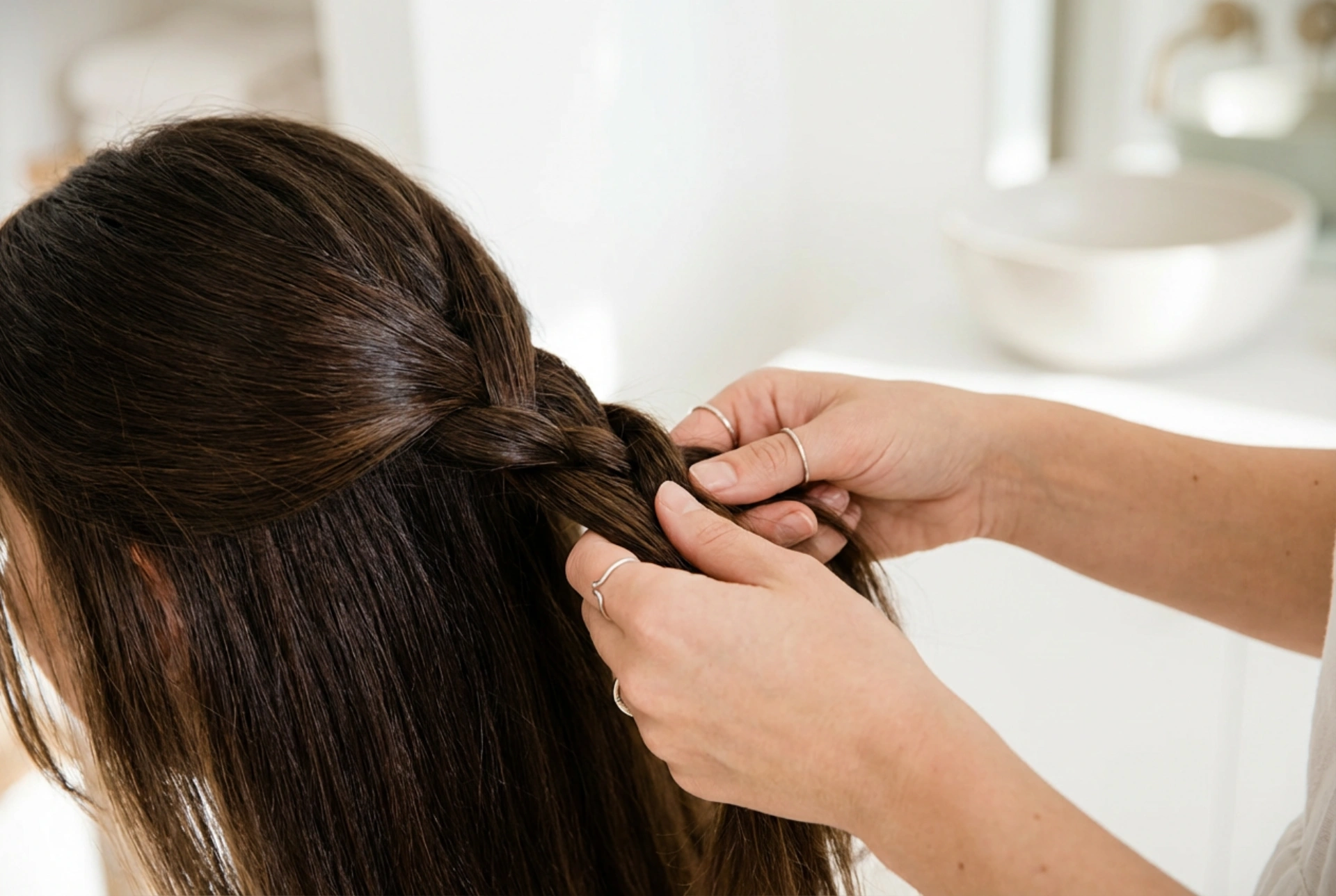 Tresses pour Cheveux Longs : Guide Étape par Étape pour de Magnifiques Coiffures