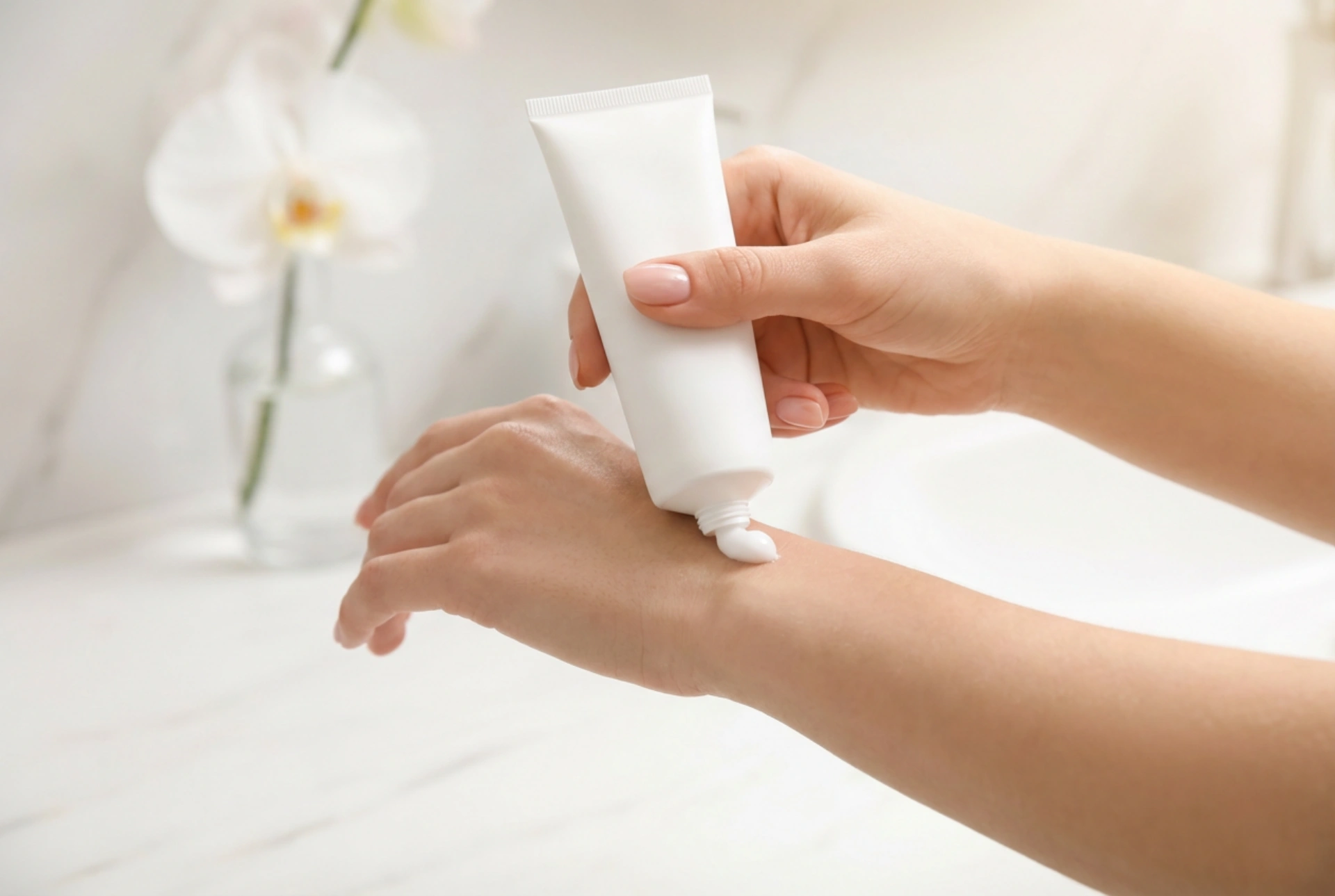 Crème dépilatoire : action, application et erreurs les plus courantes