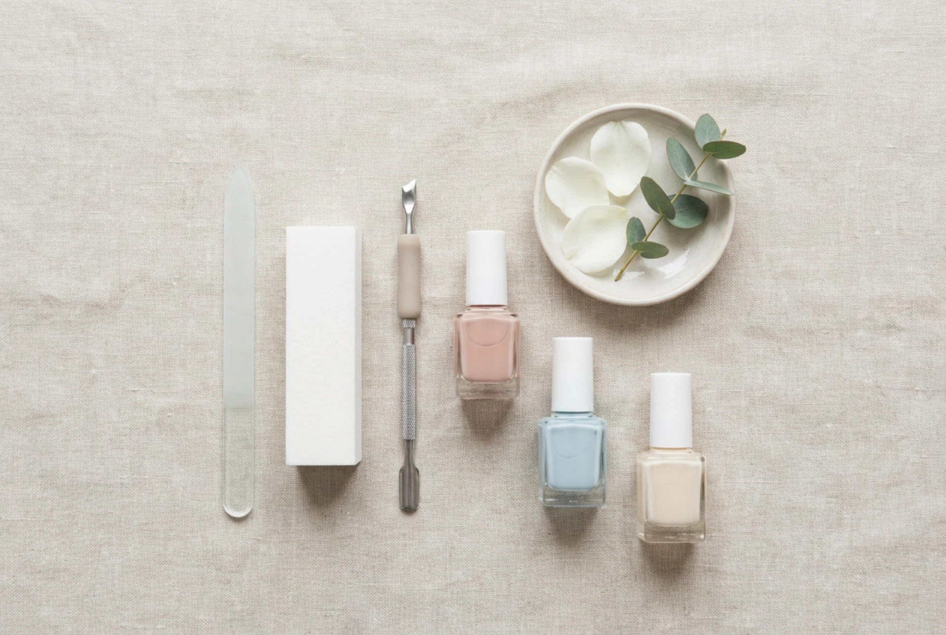 Accessoires de manucure : la liste des essentiels et astuces pratiques