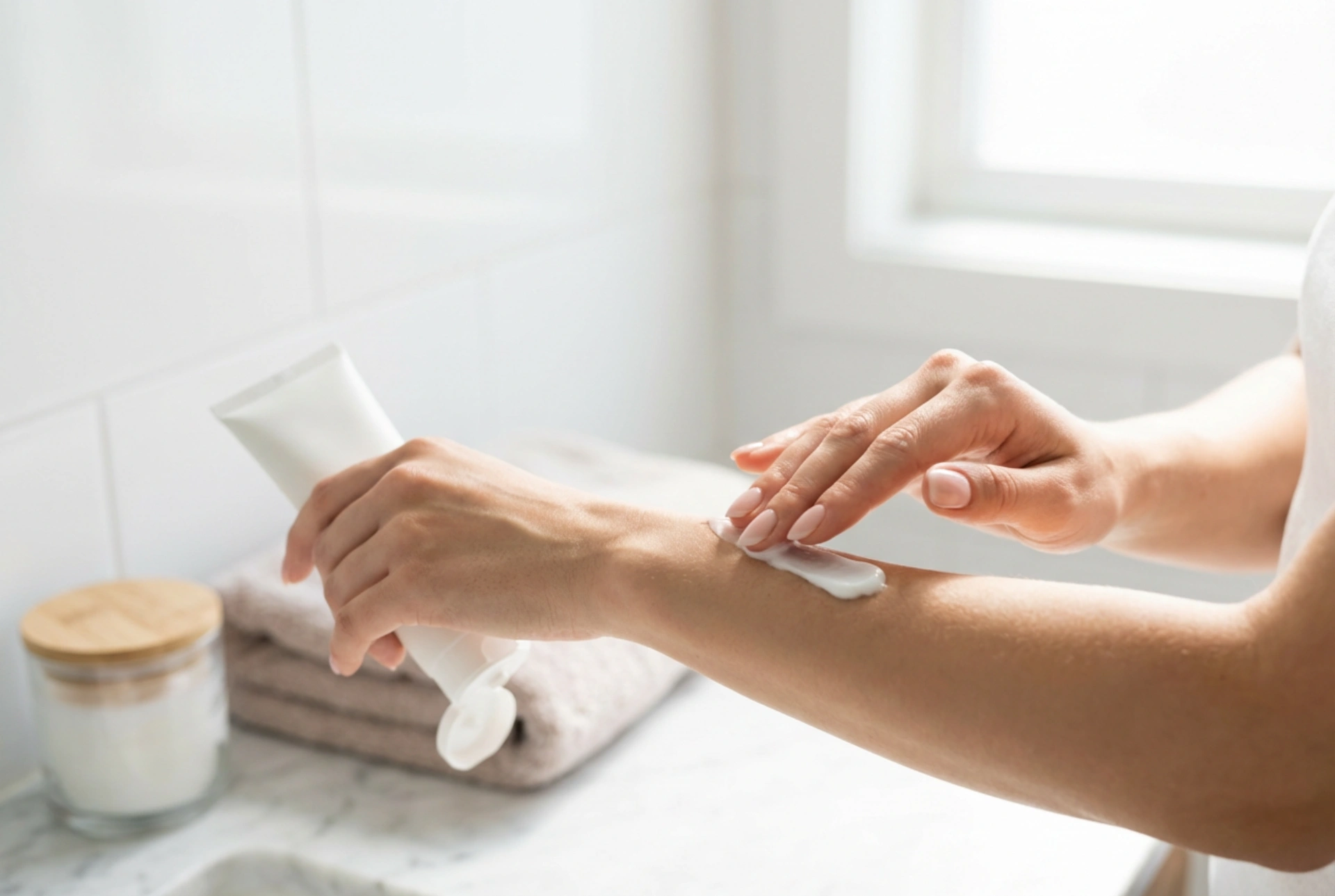 Crème après-rasage pour femmes : comment apaiser la peau et prévenir les irritations