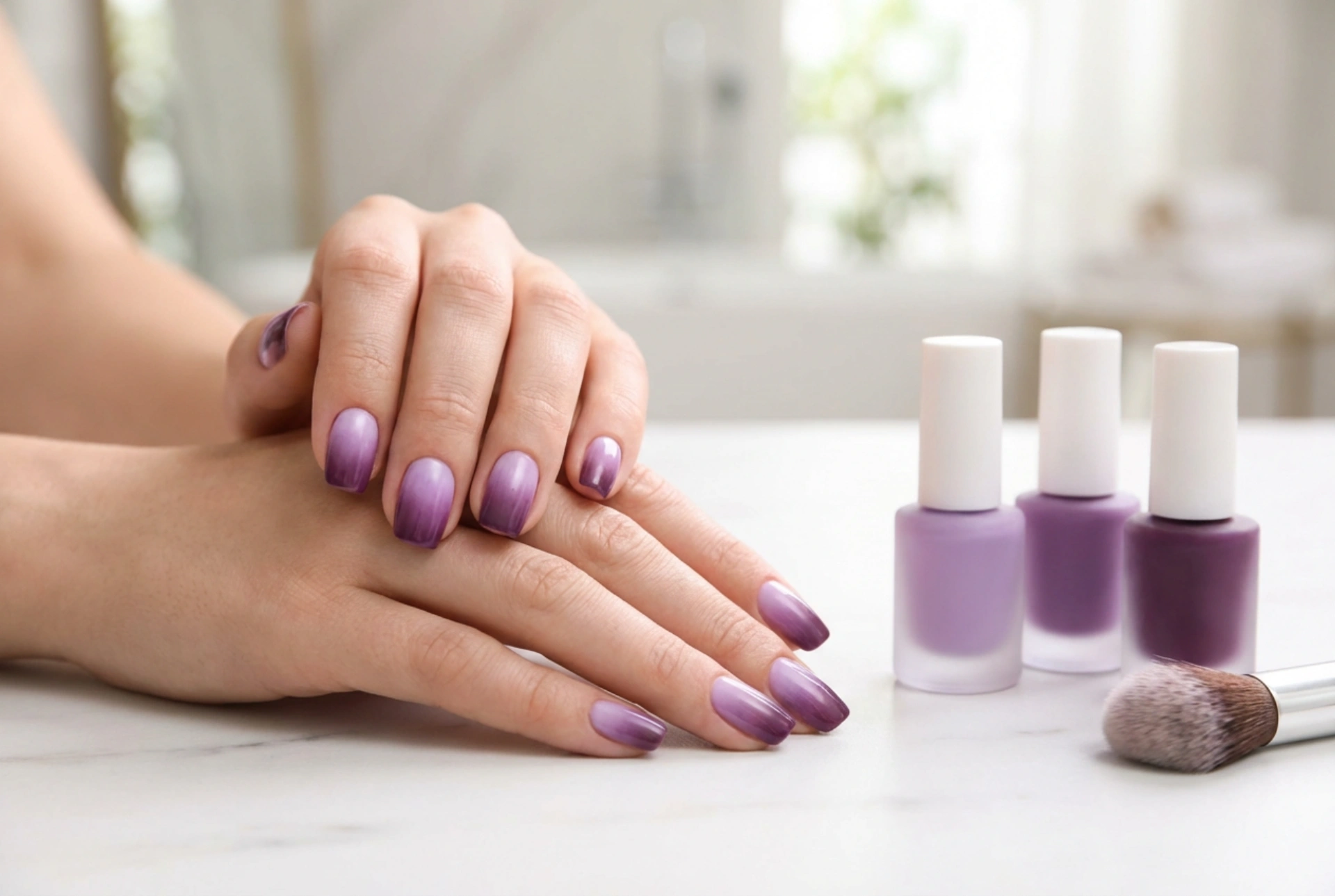 Ongles ombrés violets étape par étape : comment mélanger les nuances
